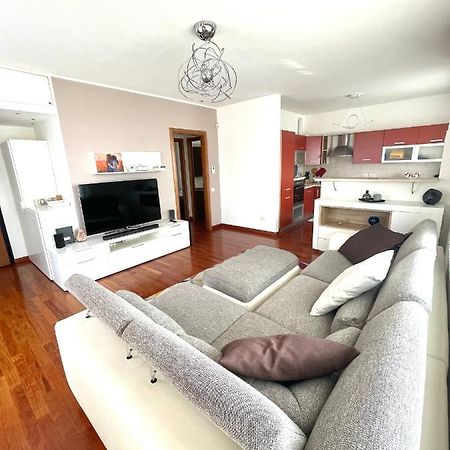 Elegant Apartment In Milan With Panoramic Terrace Zewnętrze zdjęcie