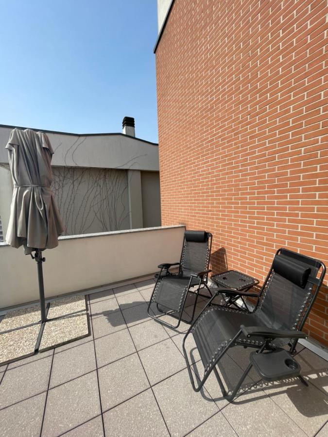 Elegant Apartment In Milan With Panoramic Terrace Zewnętrze zdjęcie